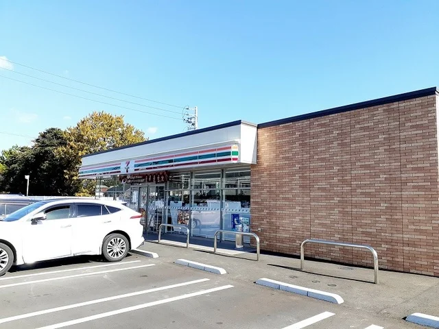 セブンイレブンまで950m