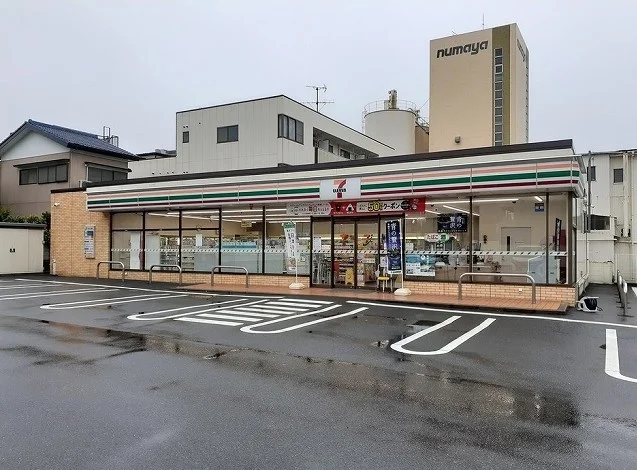 セブンイレブンまで392m