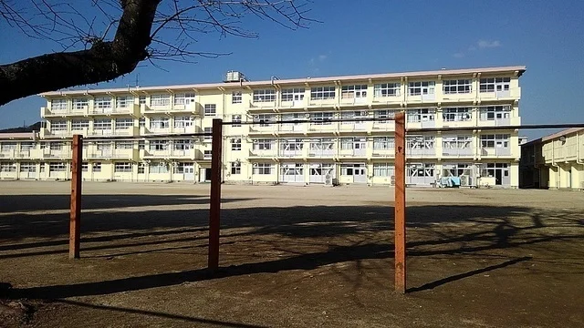 北九州市立 広徳小学校まで300m