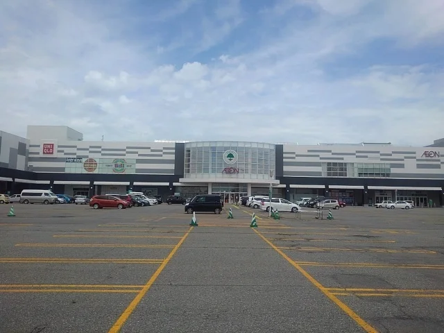 イオンモール三川まで3700m