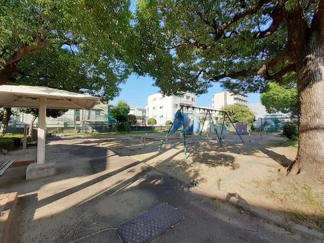 尾浜町2丁目子ども広場まで140m