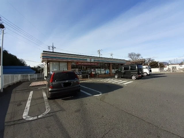 セブンイレブン渋川大正橋店まで350m