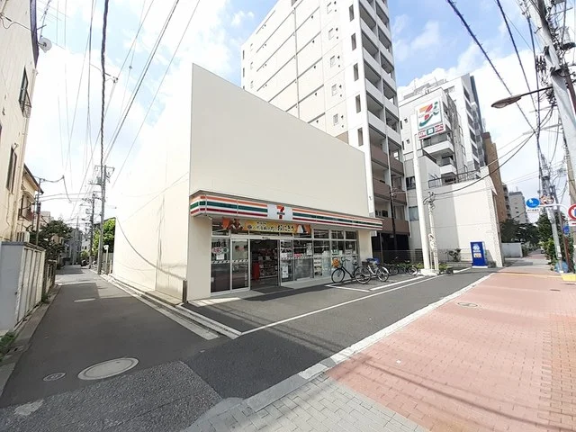 セブンイレブン荒川３丁目店まで240m