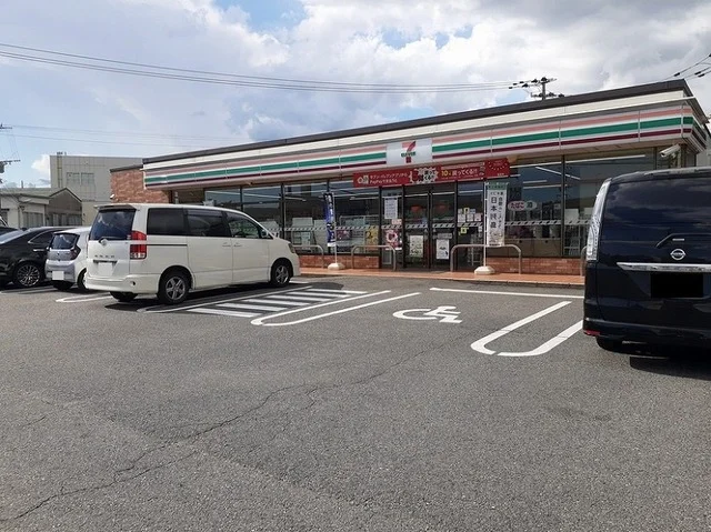 セブンイレブン小山店まで850m