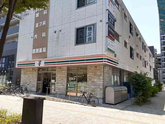 セブンイレブンまで400m