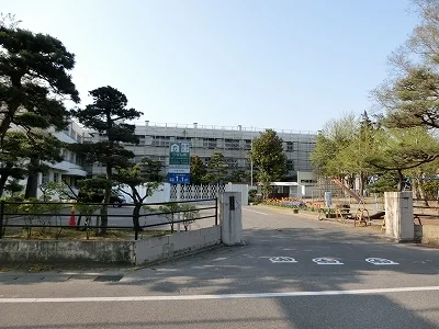 早通小学校まで250m