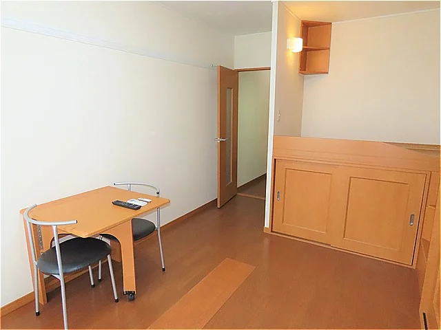 ハイベッドタイプのお部屋です