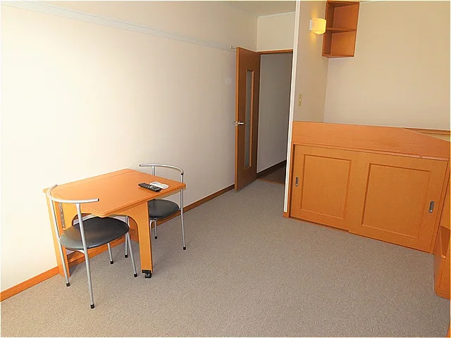 ハイベッドタイプのお部屋です