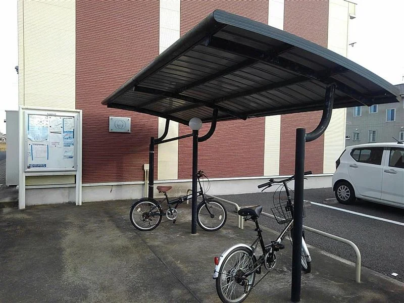 駐輪場完備