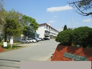 大富中学校まで500m