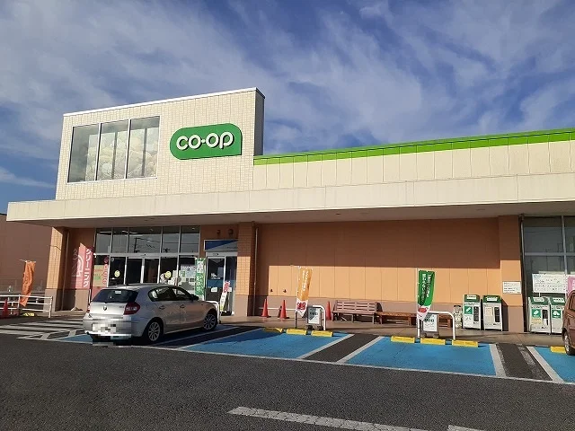 コープ鶴田店まで550m