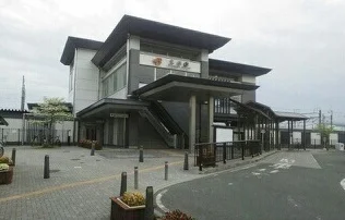 二川駅まで1000m