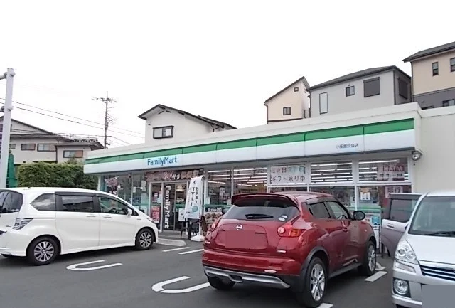 ファミリーマート荻窪店まで180m