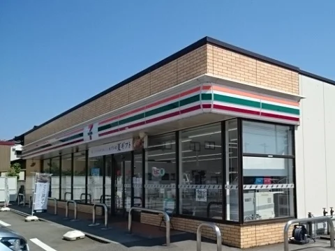 セブンイレブン富山城南公園前店まで550m