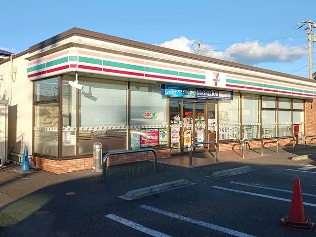 セブンイレブン　岩倉野寄町店まで344m