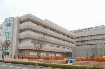 ツカザキ病院まで1800m