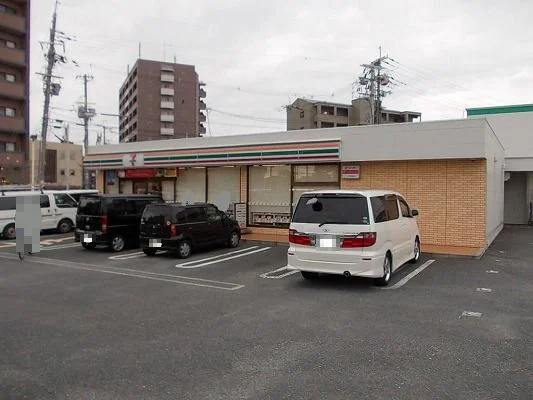 セブンイレブン様まで220m