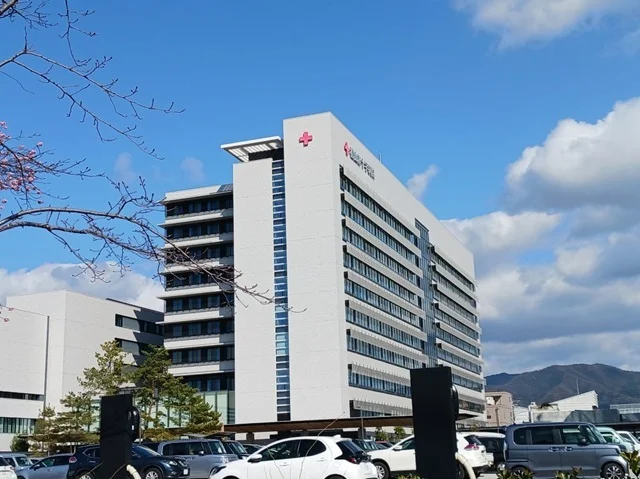 松山赤十字病院様まで1300m