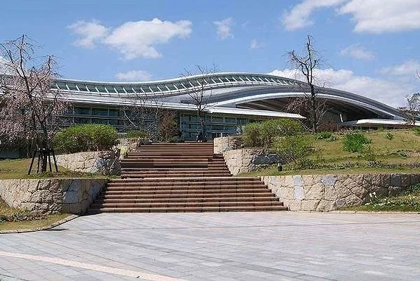 吉野ヶ里歴史公園まで2400m