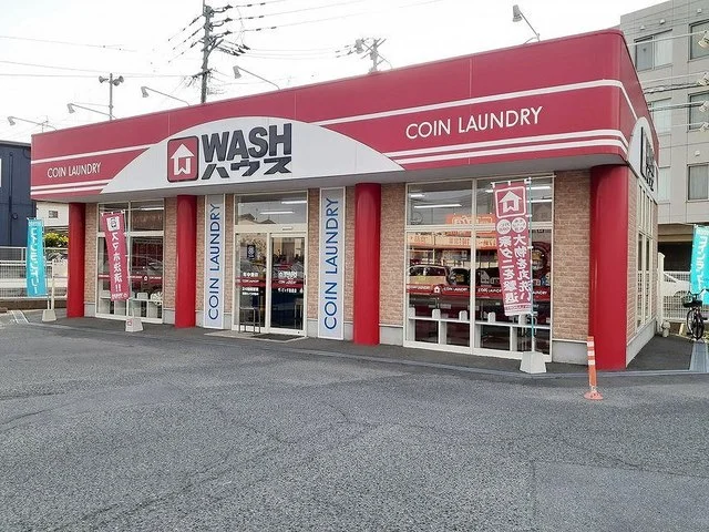 WASHハウスザ・ビッグ粕屋店まで650m