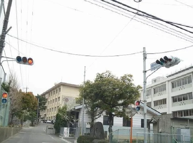 滝尾中学校まで600m