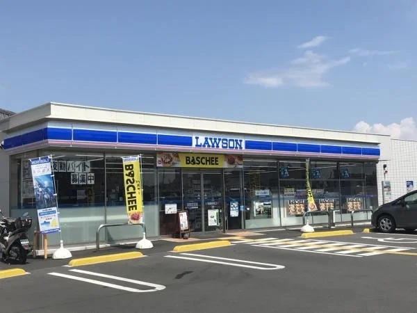 ローソン上里七本木店まで850m