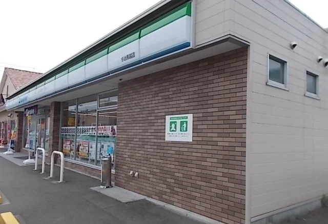 ファミリーマート馬越店様まで350m