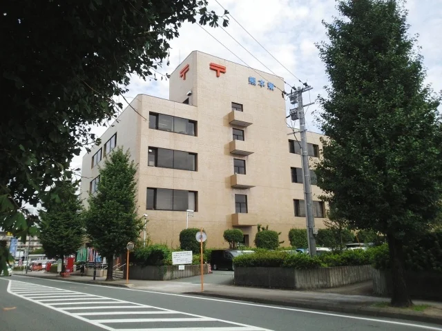 東郵便局まで590m