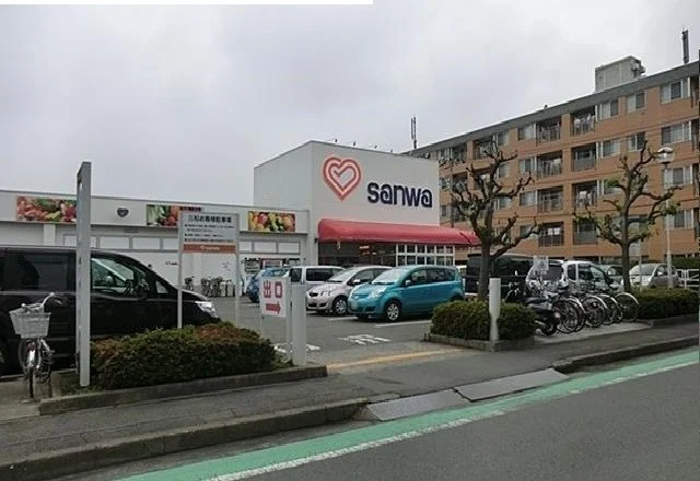 Ｓａｎｗａ　相模台店まで1600m