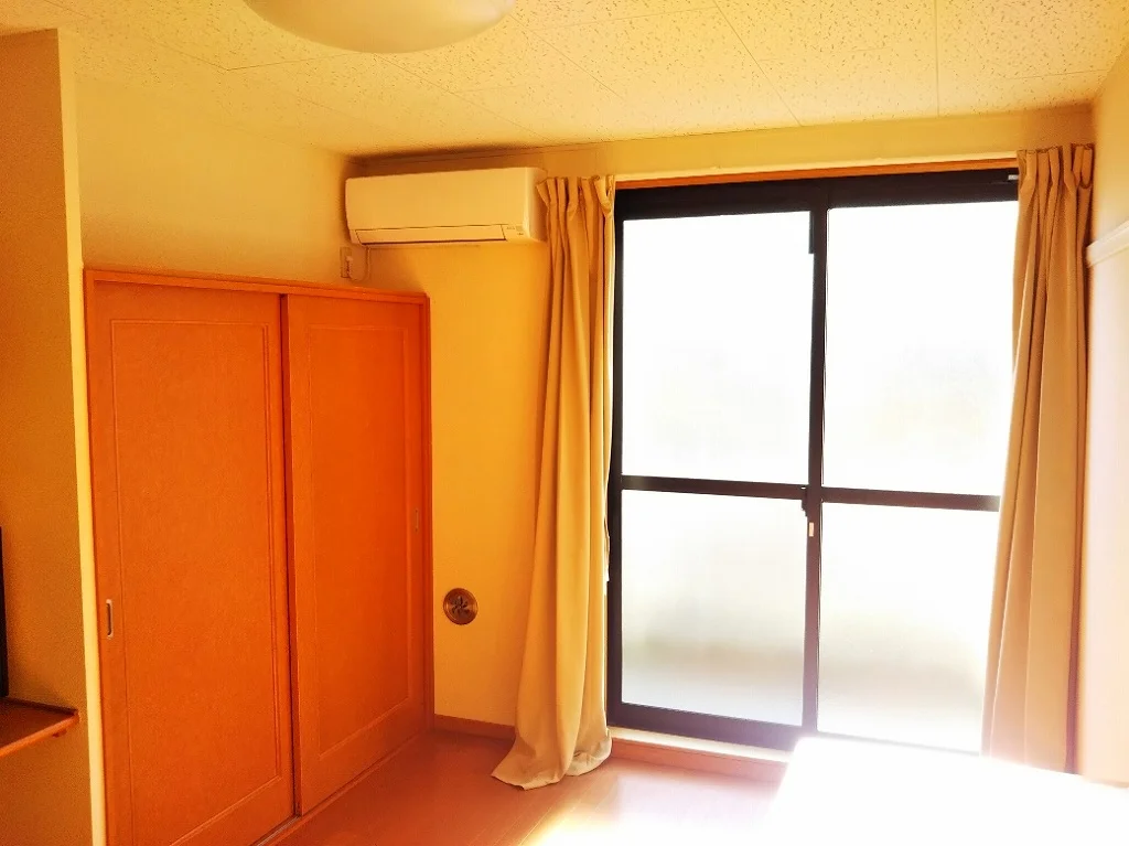 2階はカーペットになります。