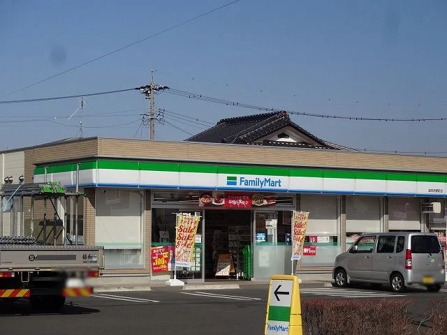 ファミリーマート　塩尻桔梗町店まで850m