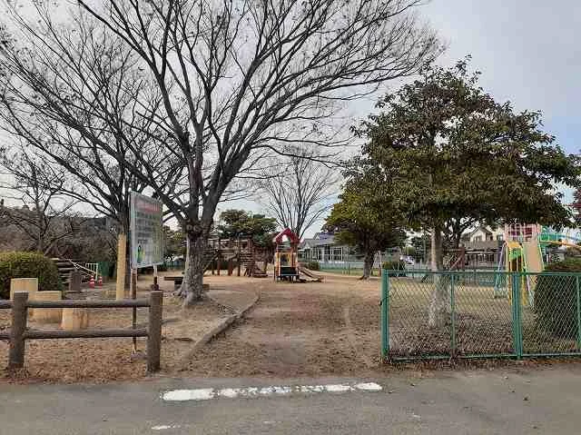 田主丸中央公園まで580m