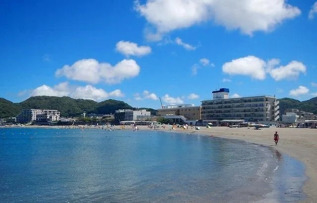 森戸海岸まで950m