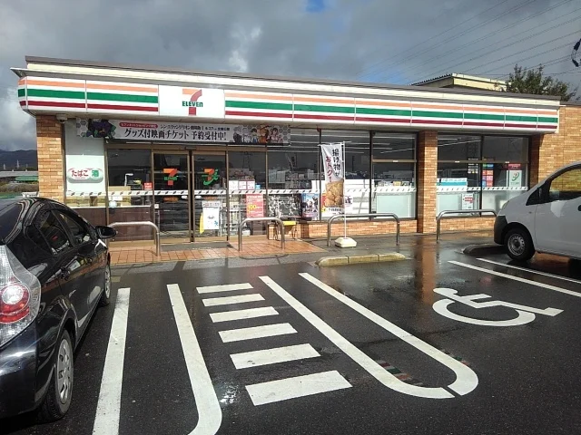 セブンイレブン鳥栖幸津町店まで540m