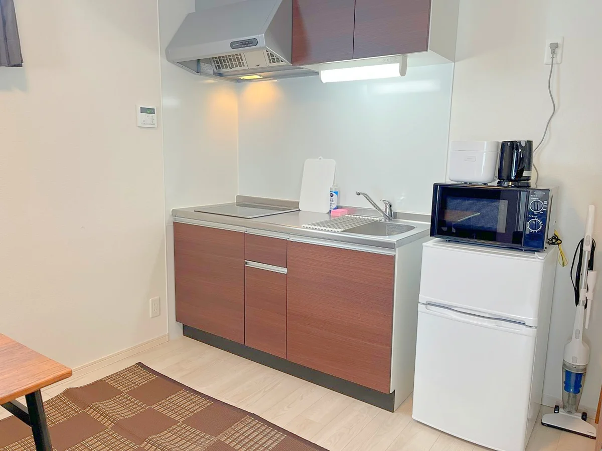 2口IHコンロ付きキッチンです！お好きな時にお料理していただけます🍚