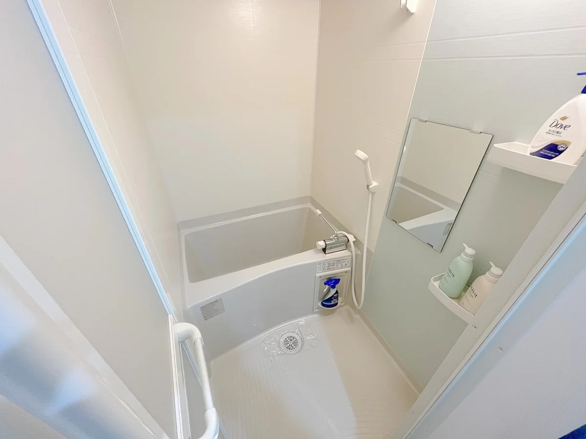 独立タイプのお風呂です！湯船に浸かることが出来ます♨