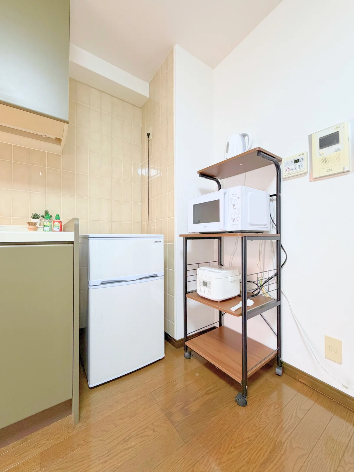 冷蔵庫・電子レンジ・炊飯器・電気ケトル