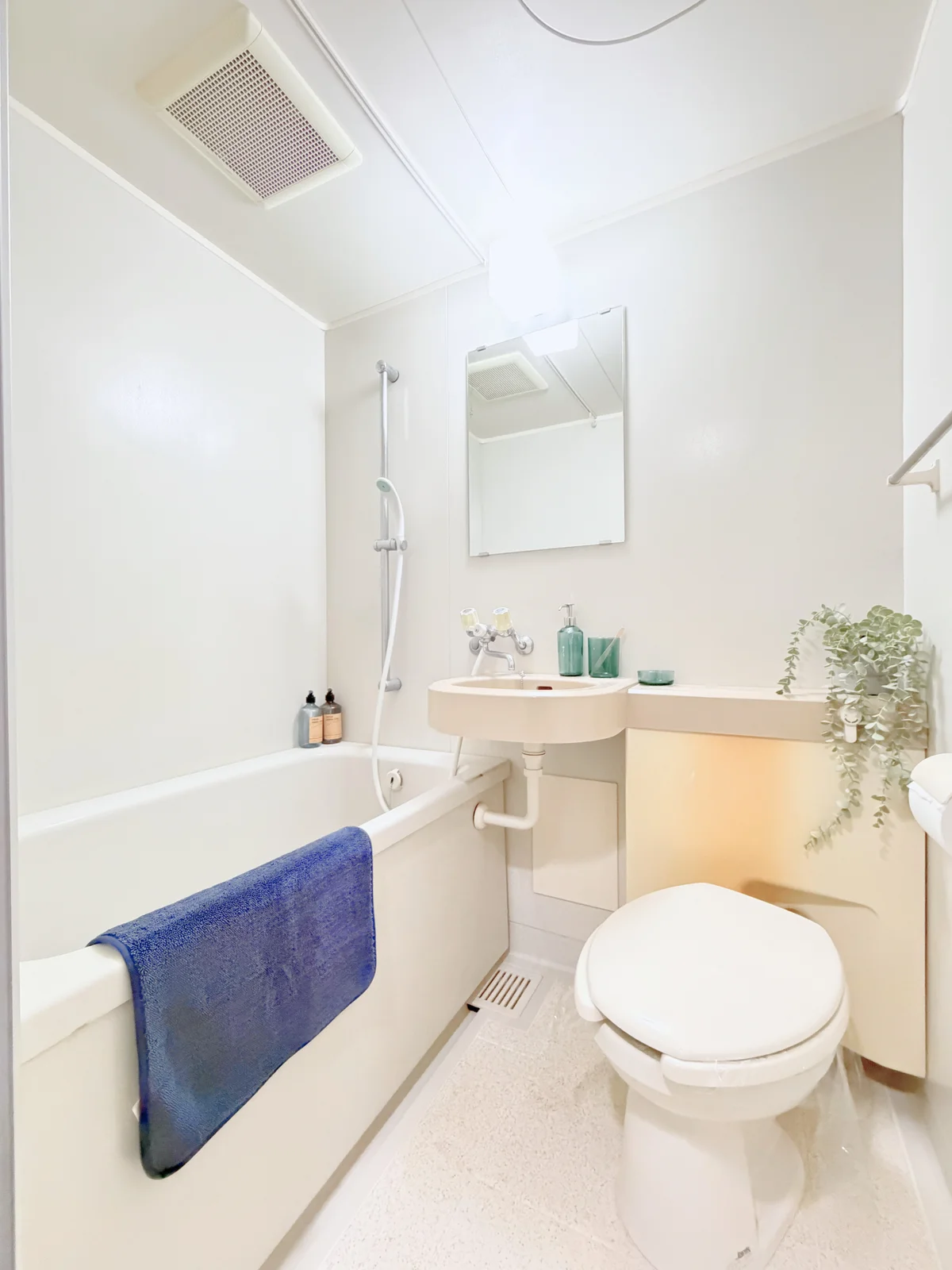 3点ユニットバスルーム