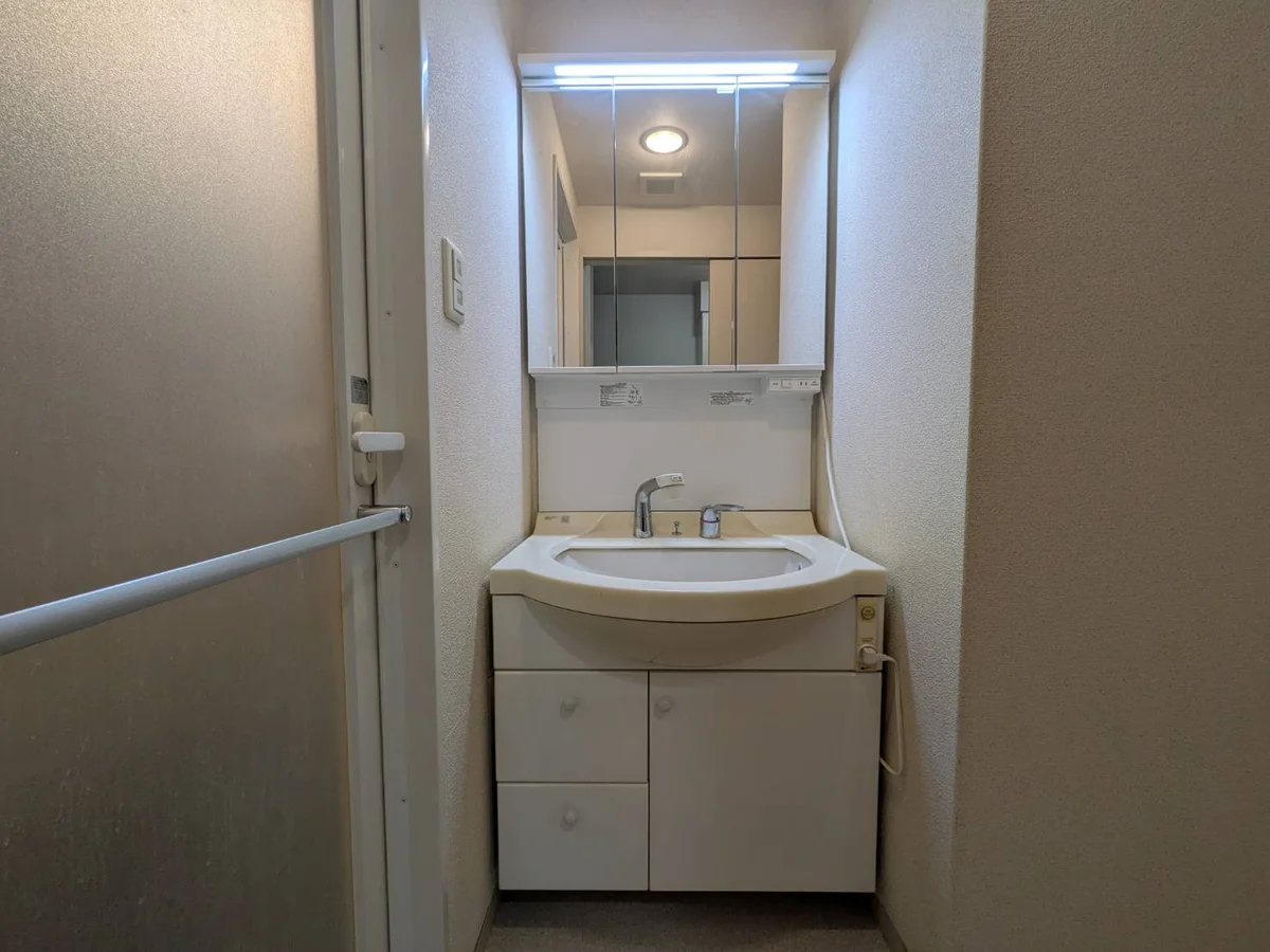 独立洗面台で使い勝手抜群です。