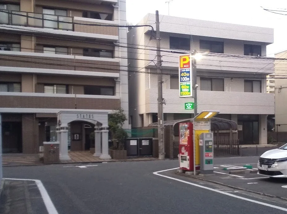 マンションの目の前に周辺で一番安いコインパーク