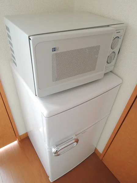 冷蔵庫と電子レンジ付です。