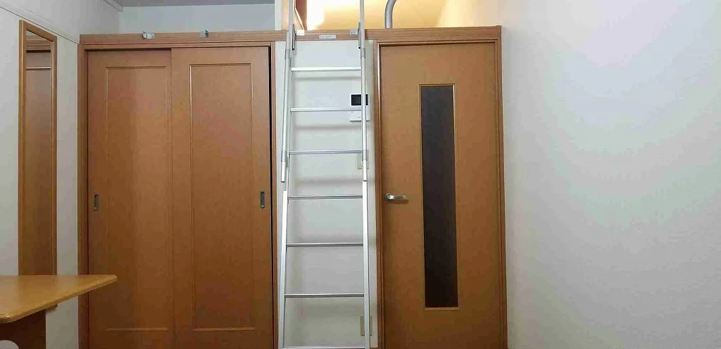 室内天井が高いので、お部屋を広くお使い頂けます！