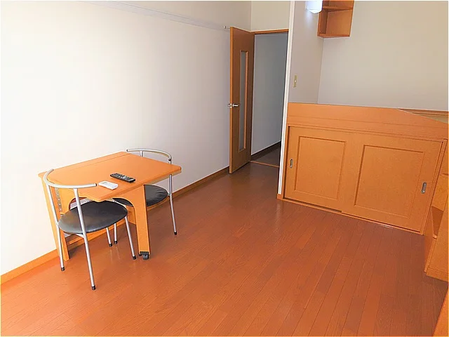 ハイベッドタイプのお部屋です