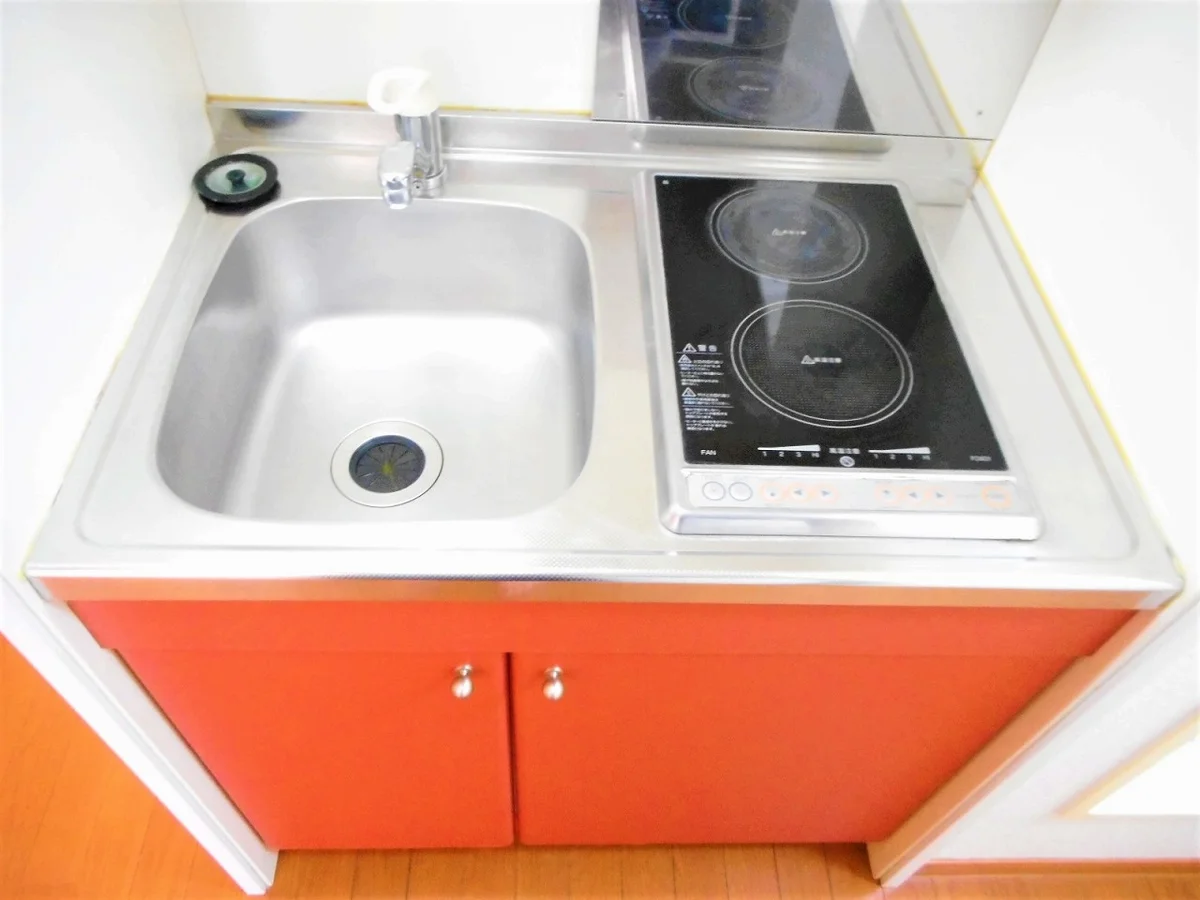 2口の電気コンロまたはIHコンロとなります