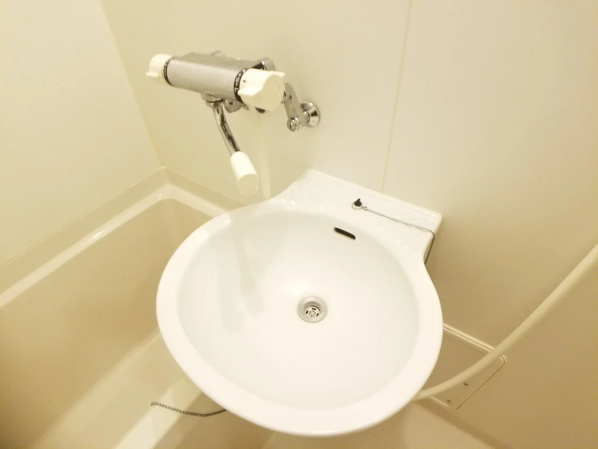 設備・使用は号室により異なる為、現況を優先致します。