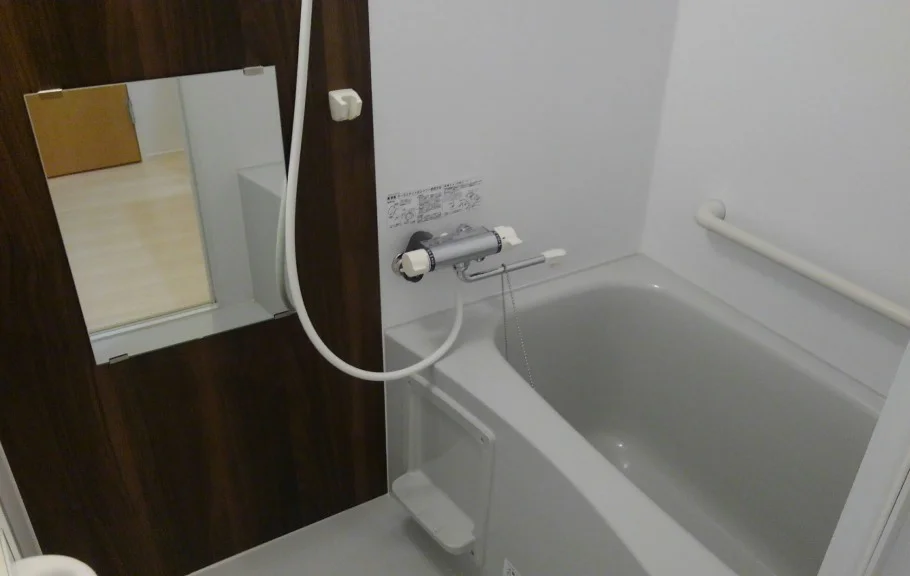 設備・使用は号室により異なる為、現況を優先致します。