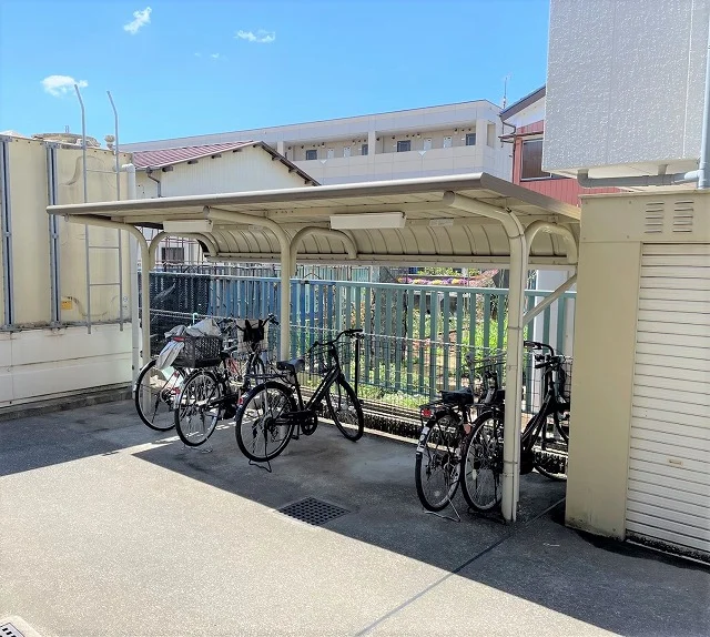 屋根付き駐輪場