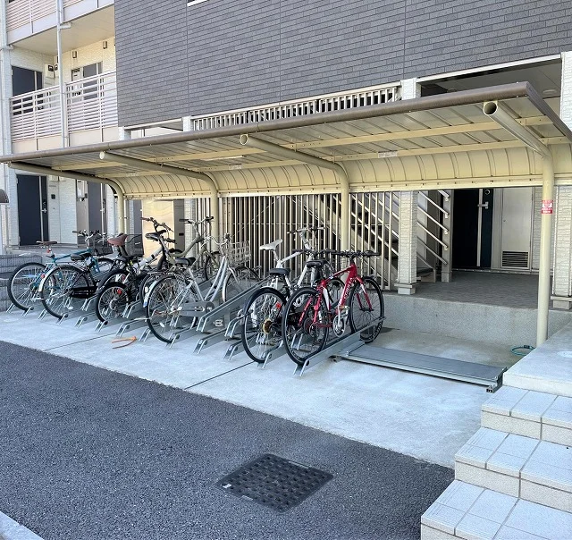 屋根付き駐輪場
