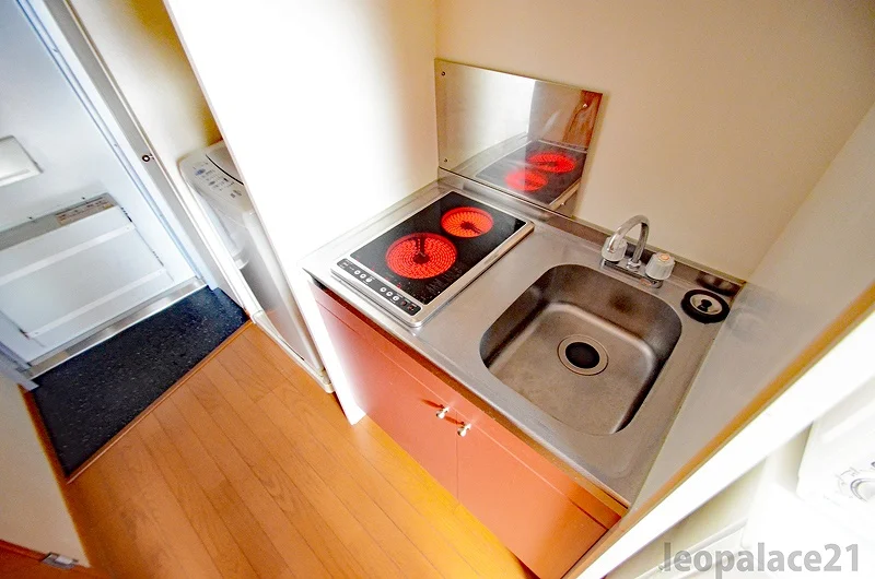 コンロは２口コンロです。