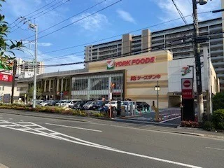 ヨークフーズまで600m